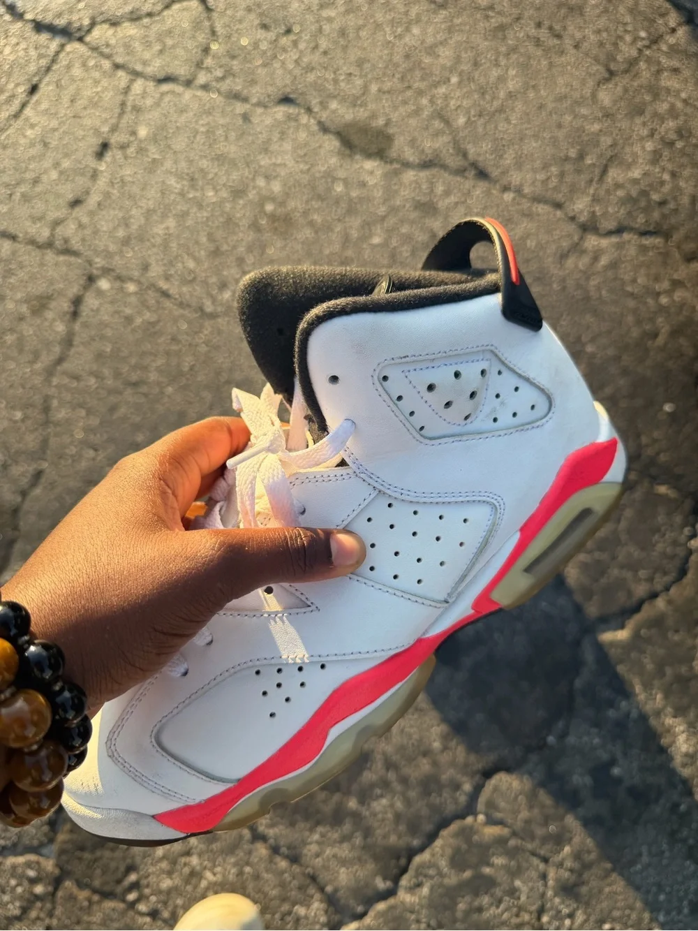 Nike Air Jordan 6 Retro White Infrared Youth 7Y Men’s 7 Shoes